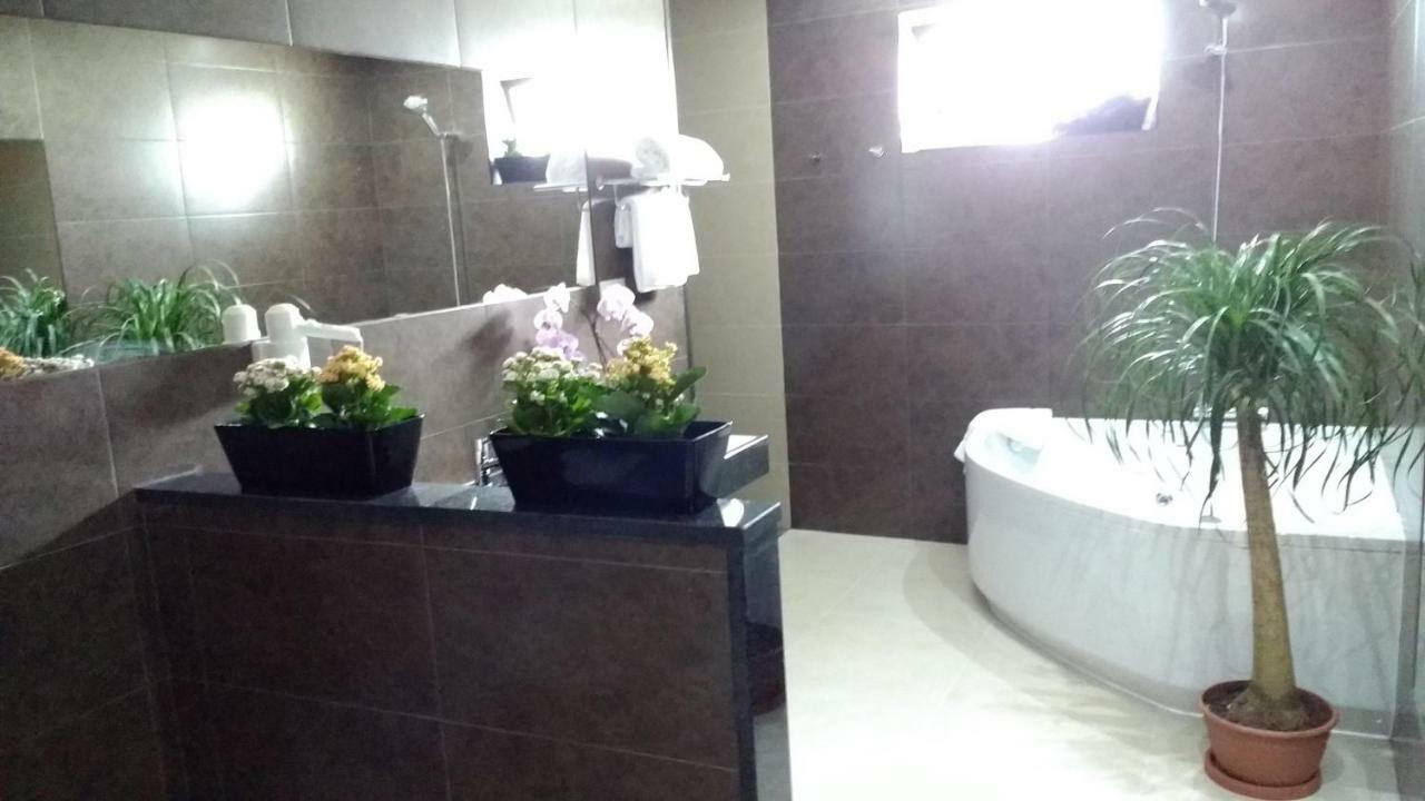 Casa Do Prado Guesthouse วีลาเรอัล ภายนอก รูปภาพ